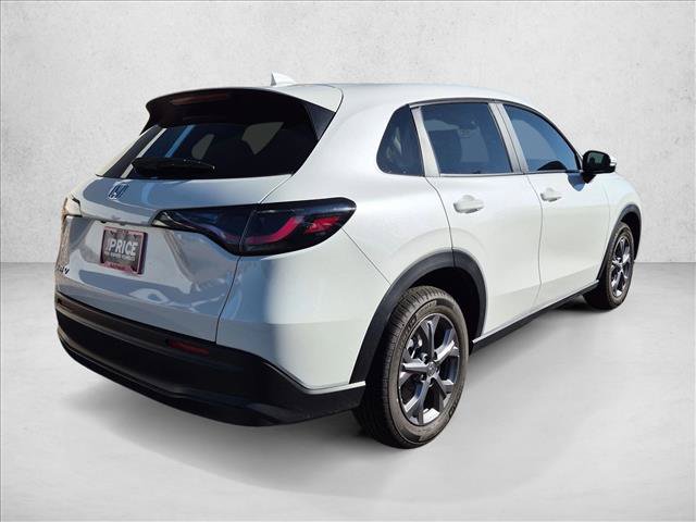 Certified 2027 Honda HR-V LX image 5
