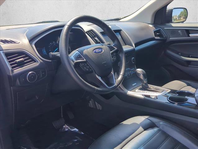 Used 2017 Ford Edge SEL w/ Equipment Group 201A FWD image 9
