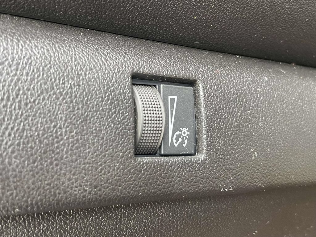 Used 2024 Chevrolet Colorado Trail Boss AWD/4WD image 28