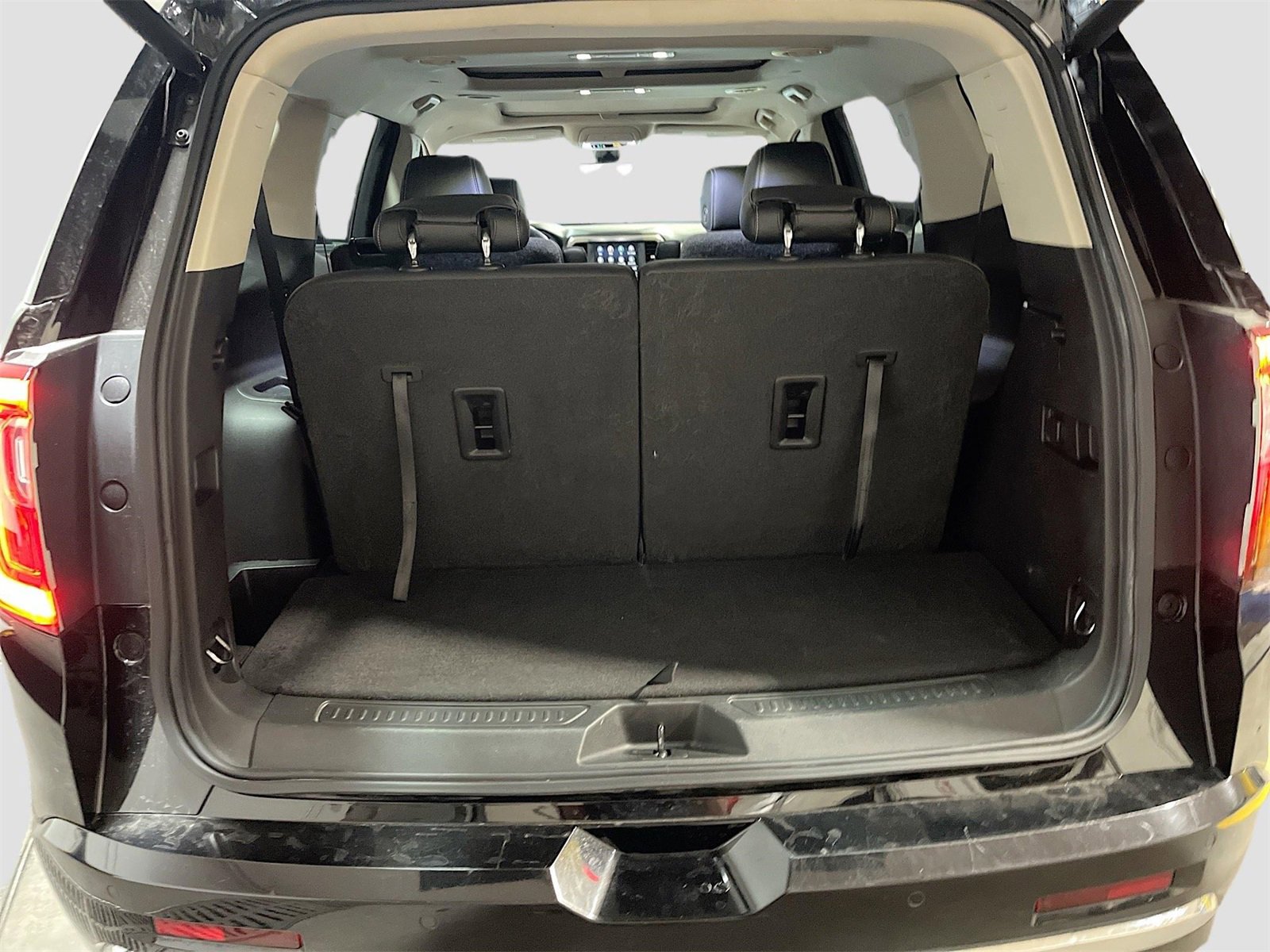 Used 2020 GMC Acadia Denali w/ Denali Ultimate Package image 28