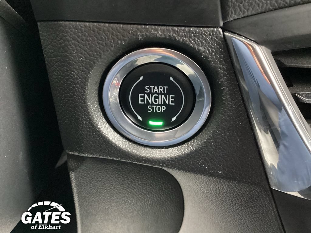 Used 2025 Buick Encore GX Preferred AWD/4WD image 19