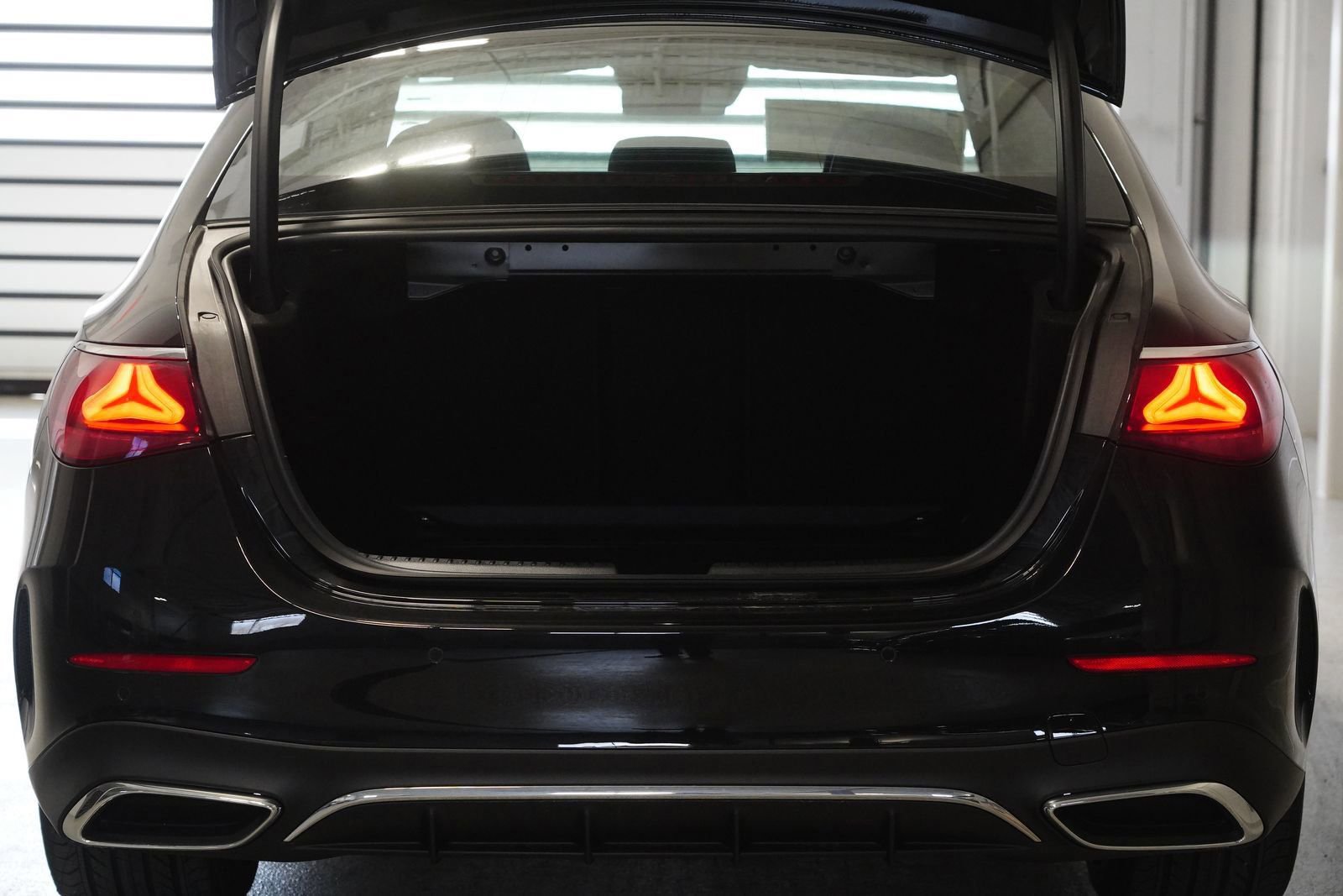 New 2026 Mercedes-Benz E 350 4MATIC Sedan image 33