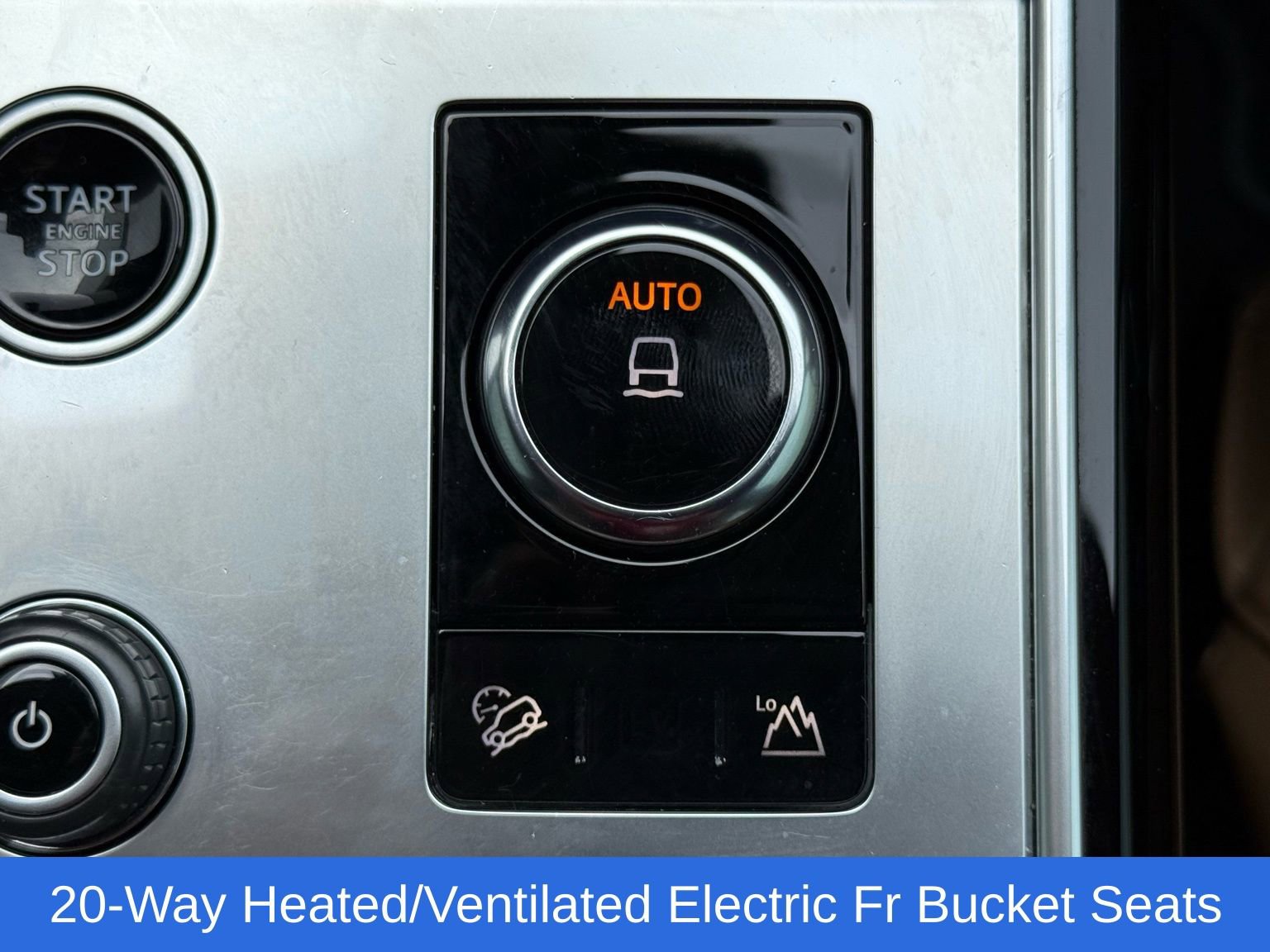 Used 2023 Land Rover Range Rover Long Wheelbase SE image 36