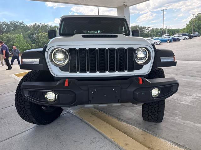 Used 2026 Jeep Gladiator Mojave AWD/4WD image 2