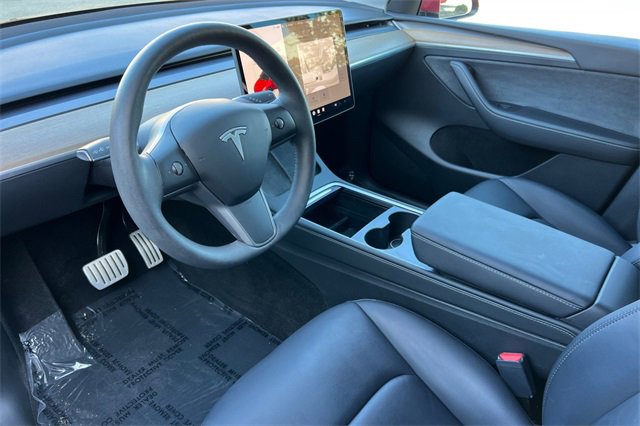 Used 2023 Tesla Model Y Performance image 10