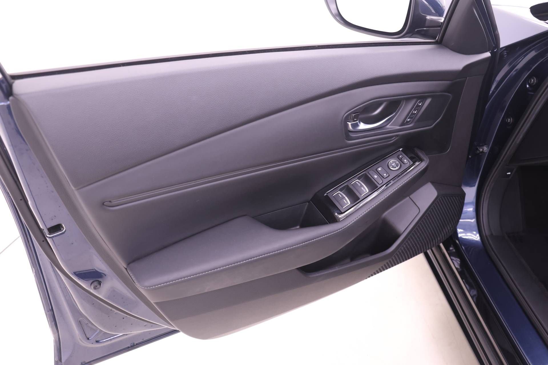 Certified 2024 Honda Accord Touring image 9