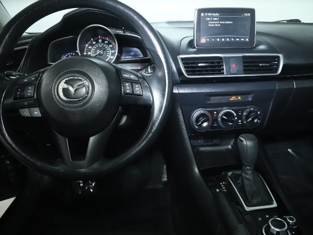 Used 2016 MAZDA MAZDA3 i Sport FWD image 27