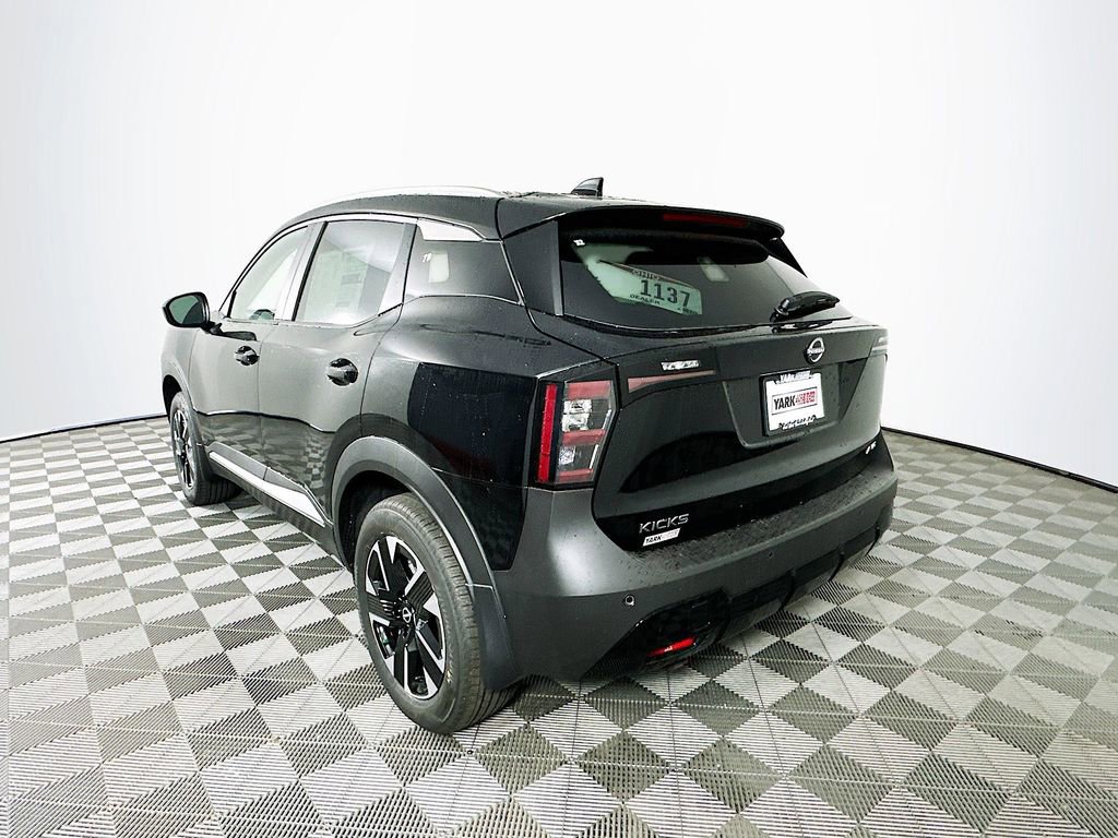New 2026 Nissan Kicks SV w/ SV Premium Package image 7