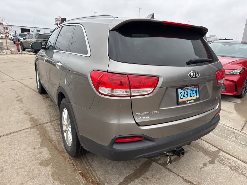 Used 2016 Kia Sorento LX image 7