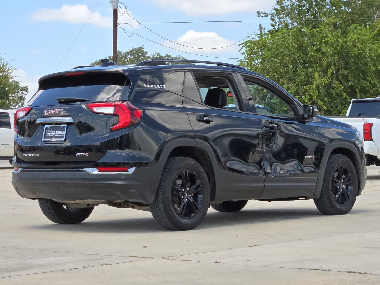 Used 2022 GMC Terrain AT4 w/ Infotainment Package II AWD/4WD image 5