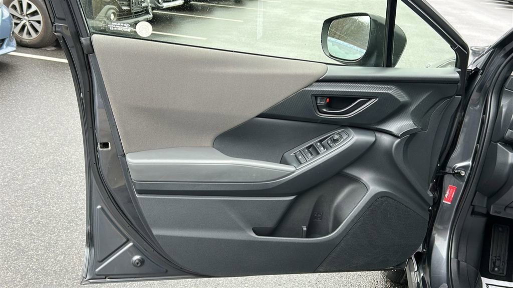 Used 2024 Subaru Crosstrek 2.0i image 9