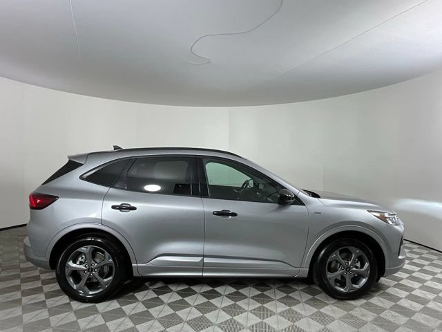 Used 2024 Ford Escape ST-Line FWD image 4