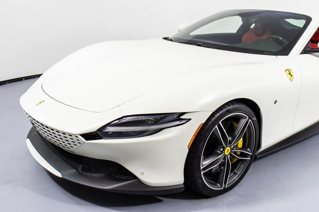 Certified 2022 Ferrari Roma image 29