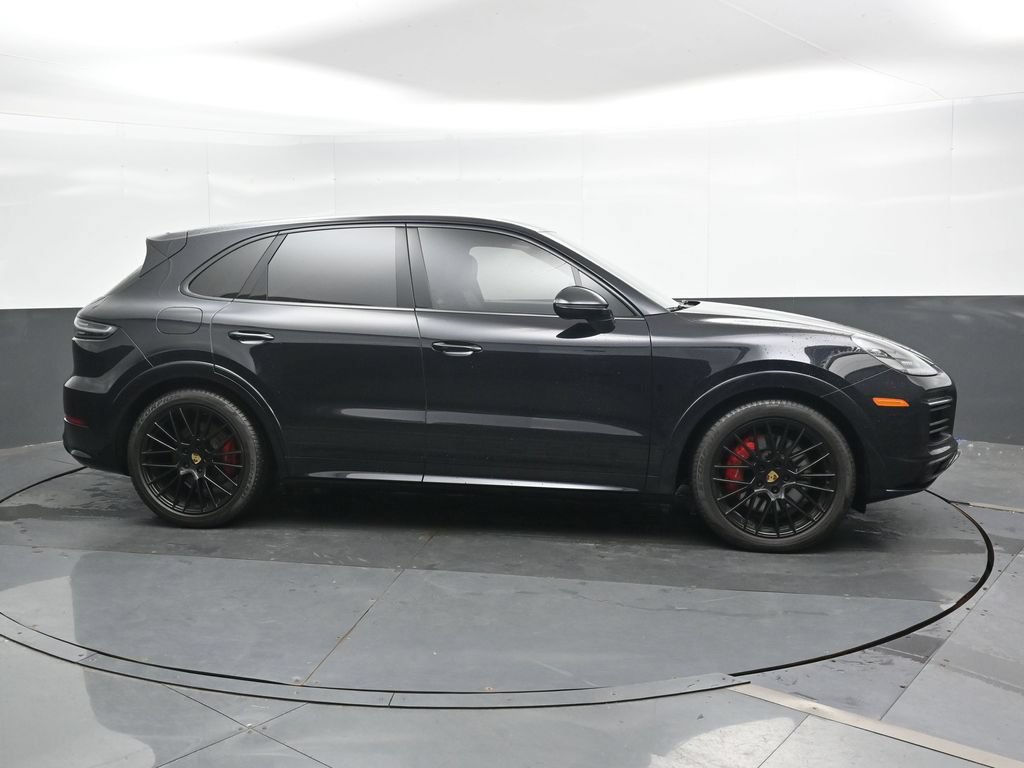 Used 2021 Porsche Cayenne GTS AWD/4WD image 3