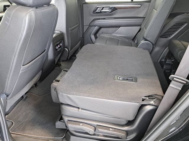 Used 2025 Chevrolet Tahoe LT AWD/4WD image 31