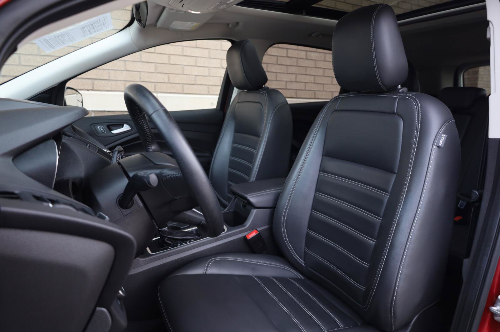 Used 2019 Ford Escape SEL AWD/4WD image 14