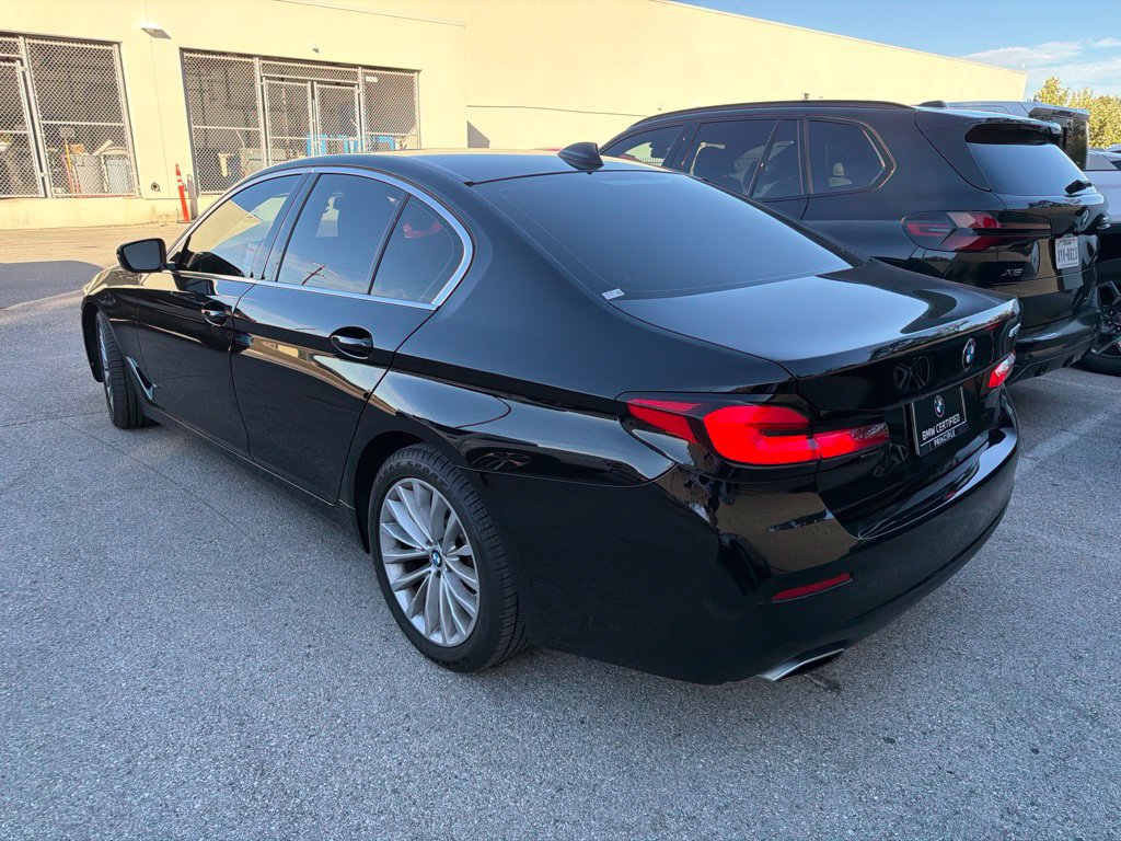 Certified 2022 BMW 530i w/ Premium Package RWD image 3