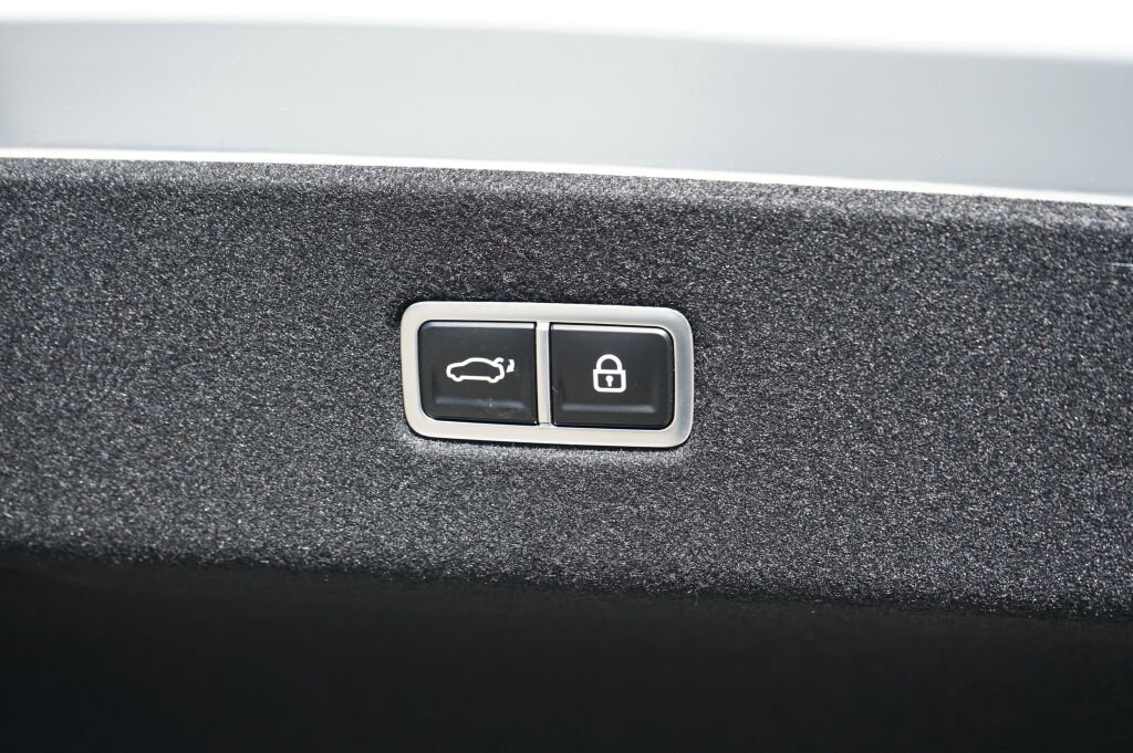 Certified 2024 Hyundai Ioniq 6 SE RWD image 30