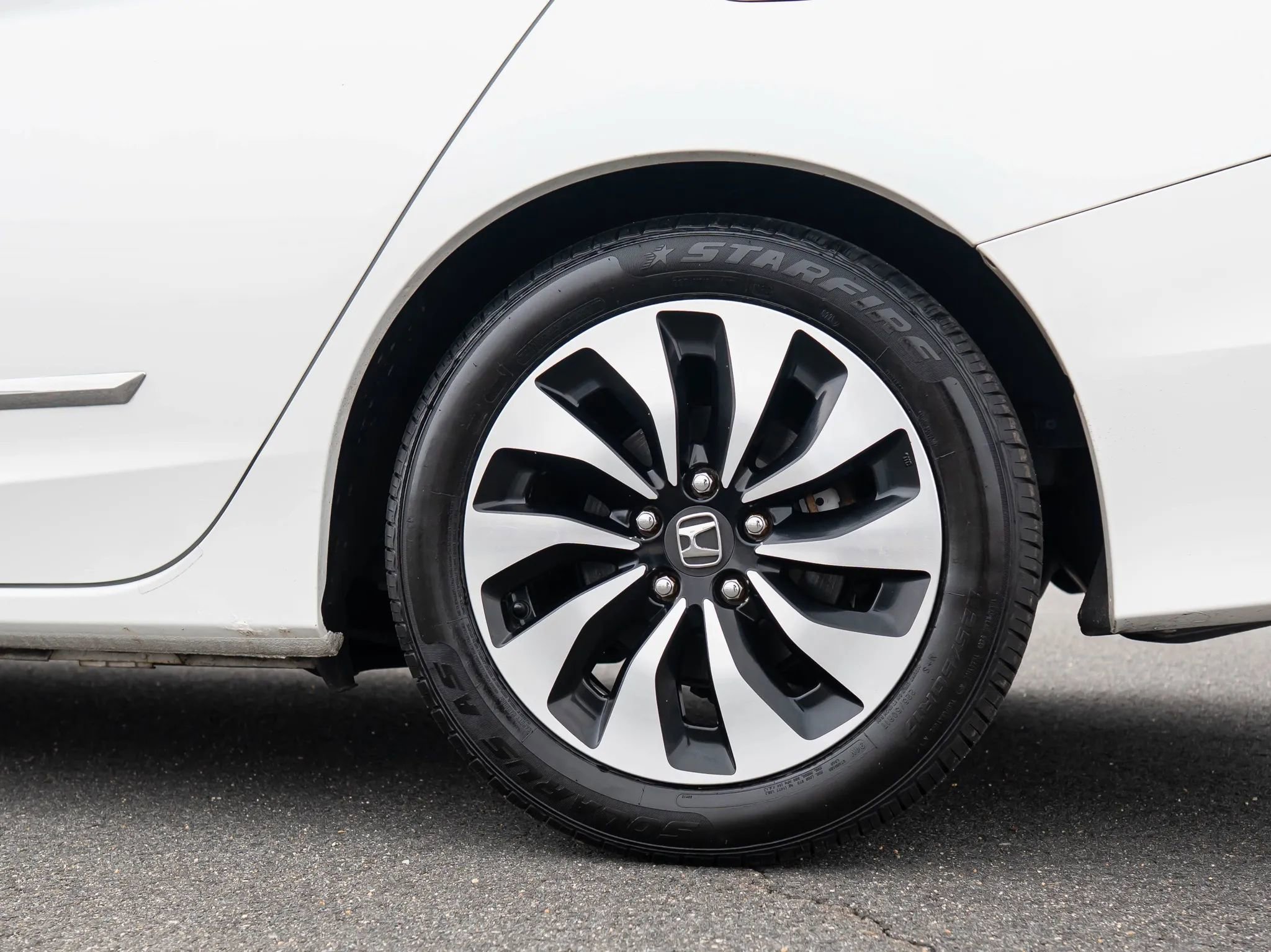 Used 2017 Honda Accord EX-L image 15