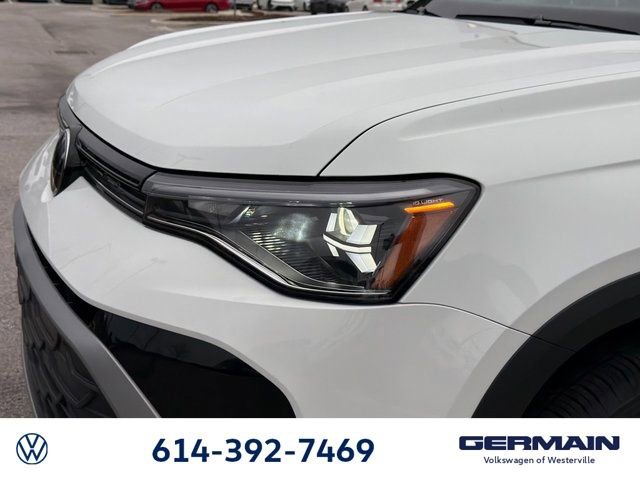 New 2026 Volkswagen Taos SE image 14