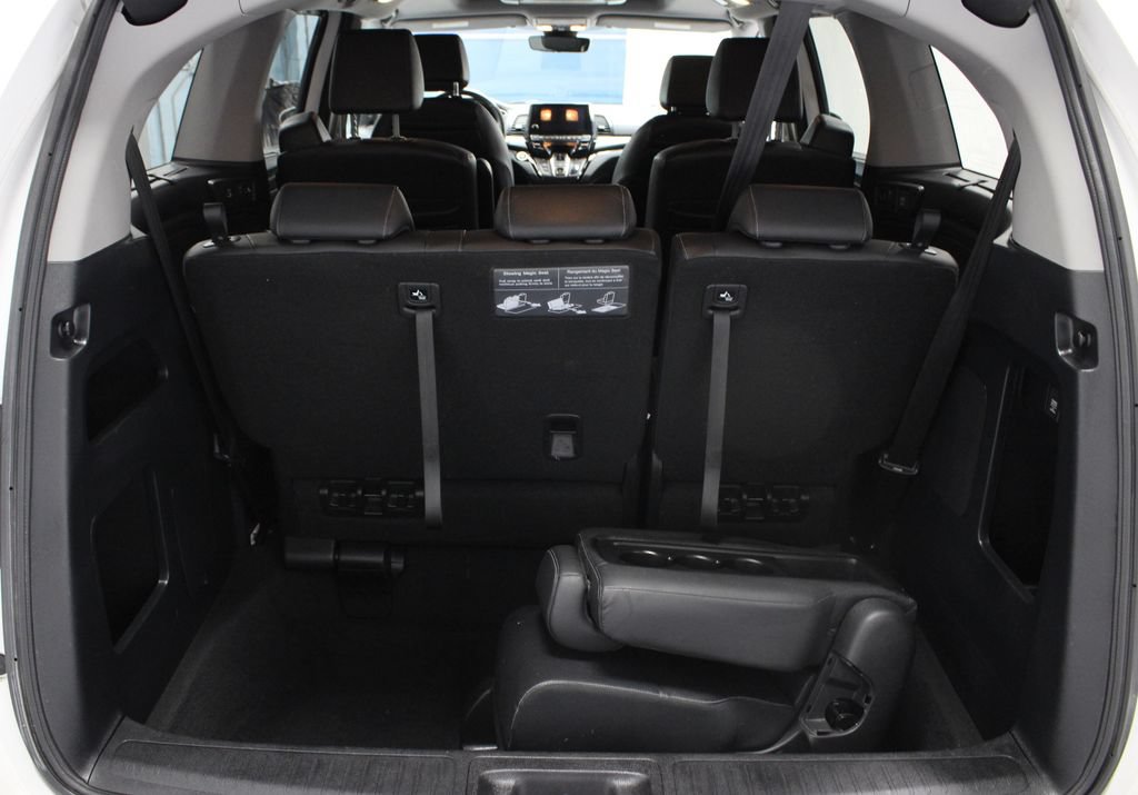 Used 2023 Honda Odyssey Touring image 18