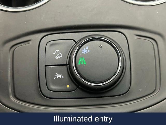 Used 2024 GMC Terrain SLE image 29