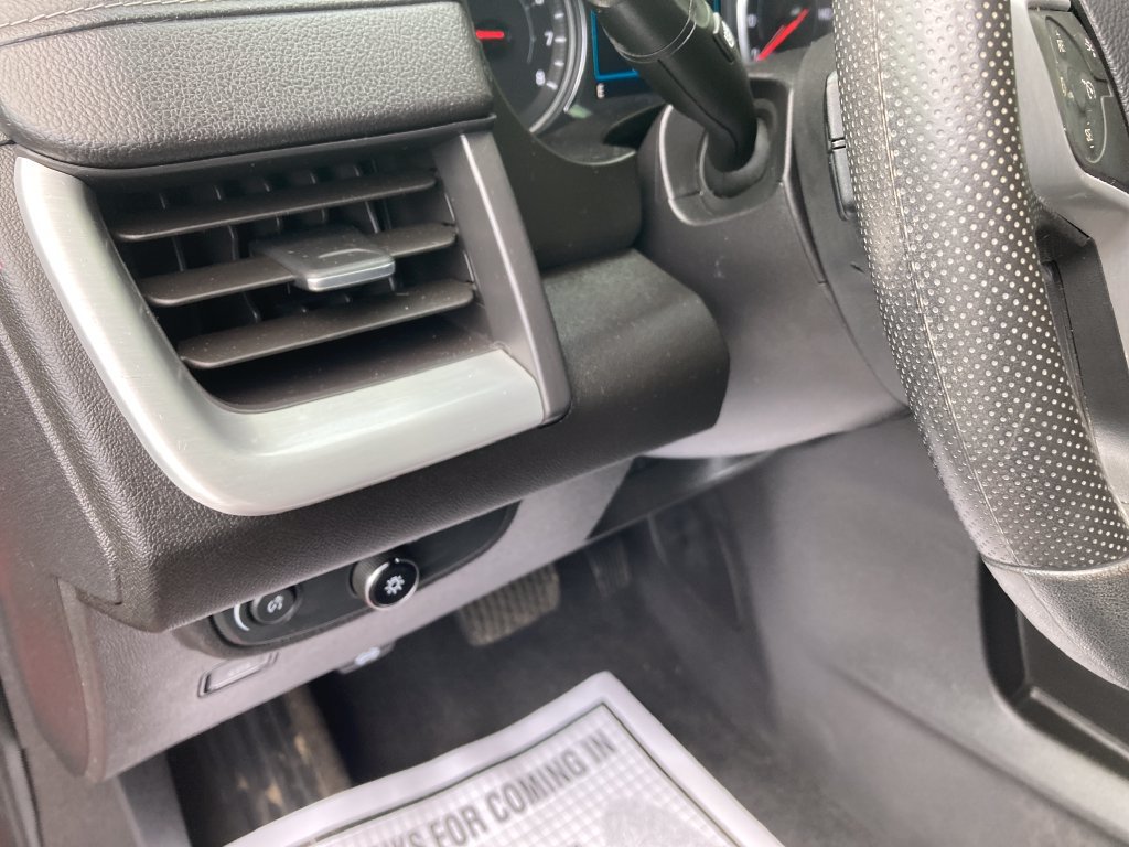 Used 2022 GMC Terrain SLE w/ Driver Convenience Package AWD/4WD image 18