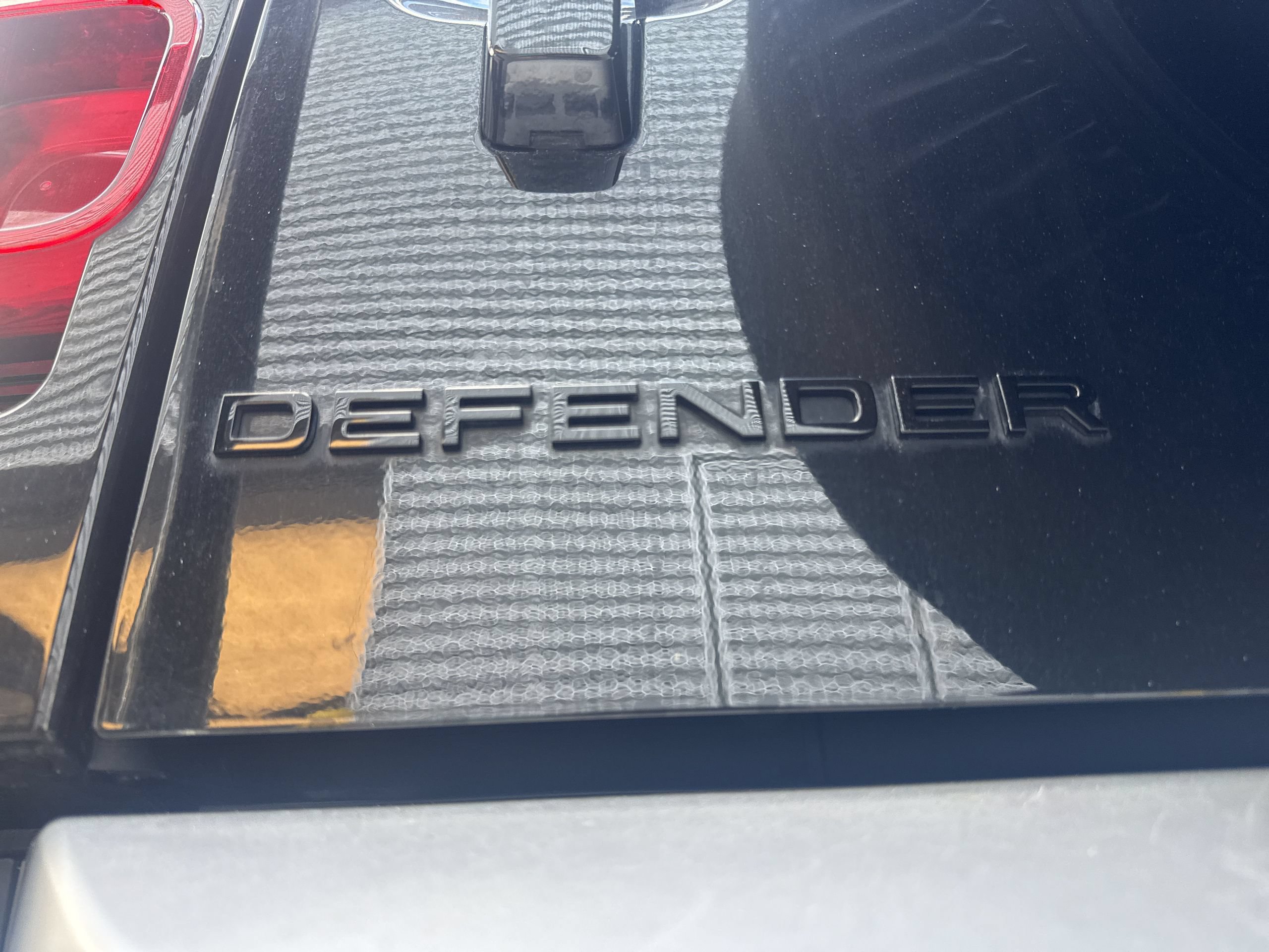 Used 2023 Land Rover Defender 110 S AWD/4WD image 10