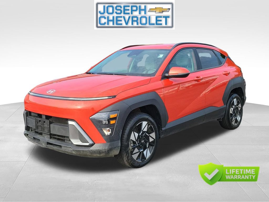 Used 2024 Hyundai Kona SEL AWD/4WD image 2