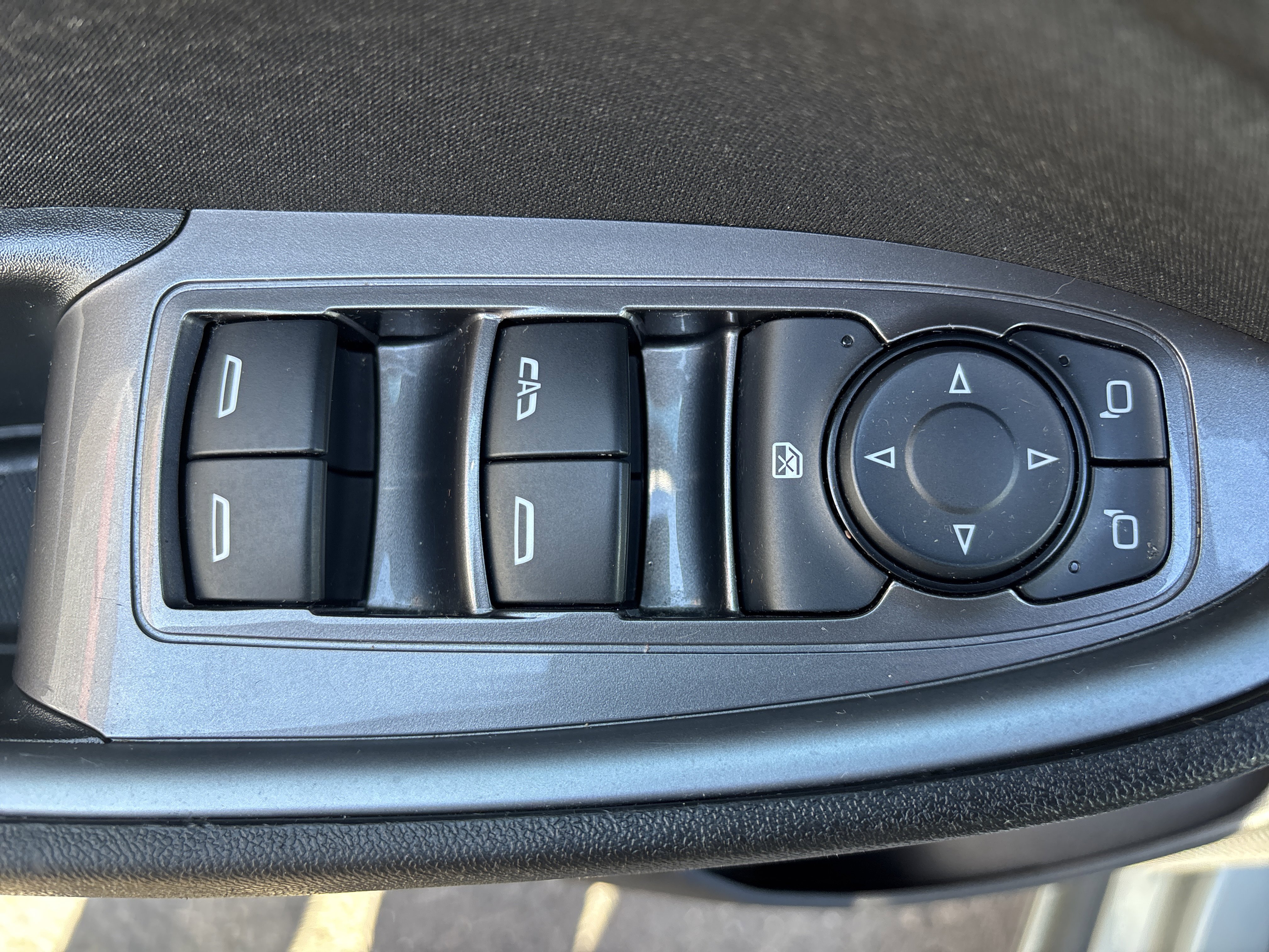 Used 2024 Chevrolet Malibu LT FWD image 17