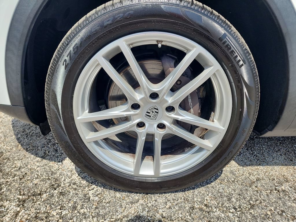 Used 2020 Porsche Cayenne AWD/4WD image 10