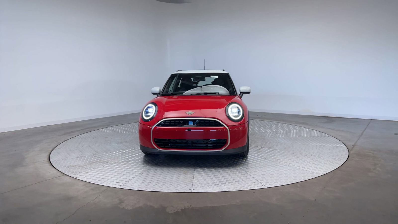 New 2026 MINI Cooper 2-Door Hardtop FWD image 5