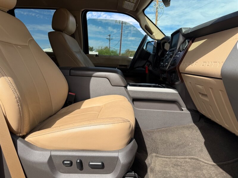 Used 2015 Ford F250 Lariat w/ Lariat Interior Package AWD/4WD image 17