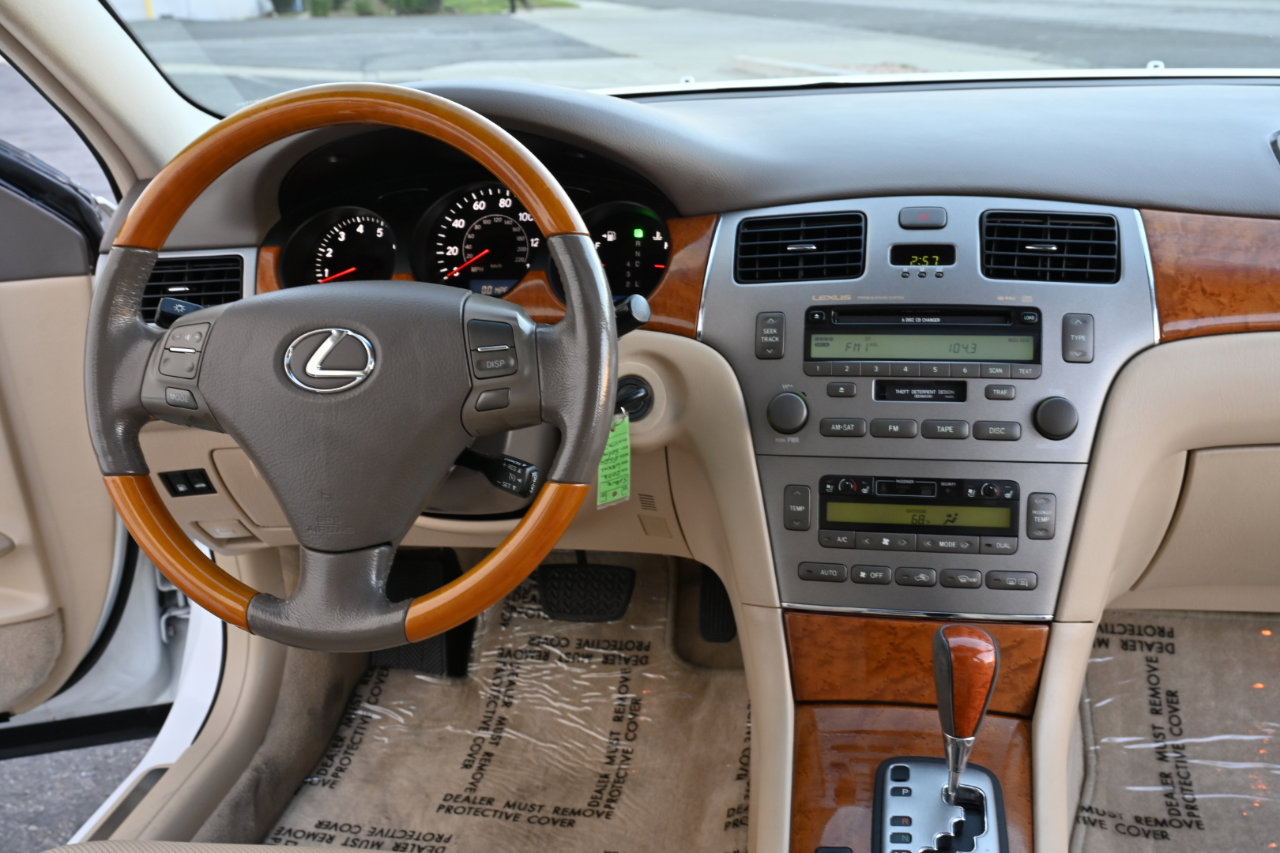 Used 2005 Lexus ES 330 image 15