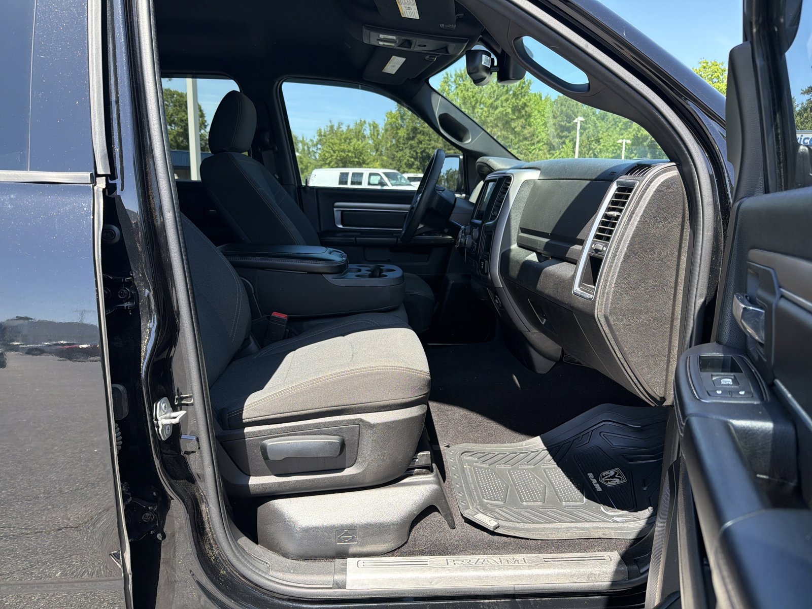 Used 2022 RAM 1500 Classic Warlock w/ Electronics Group AWD/4WD image 33