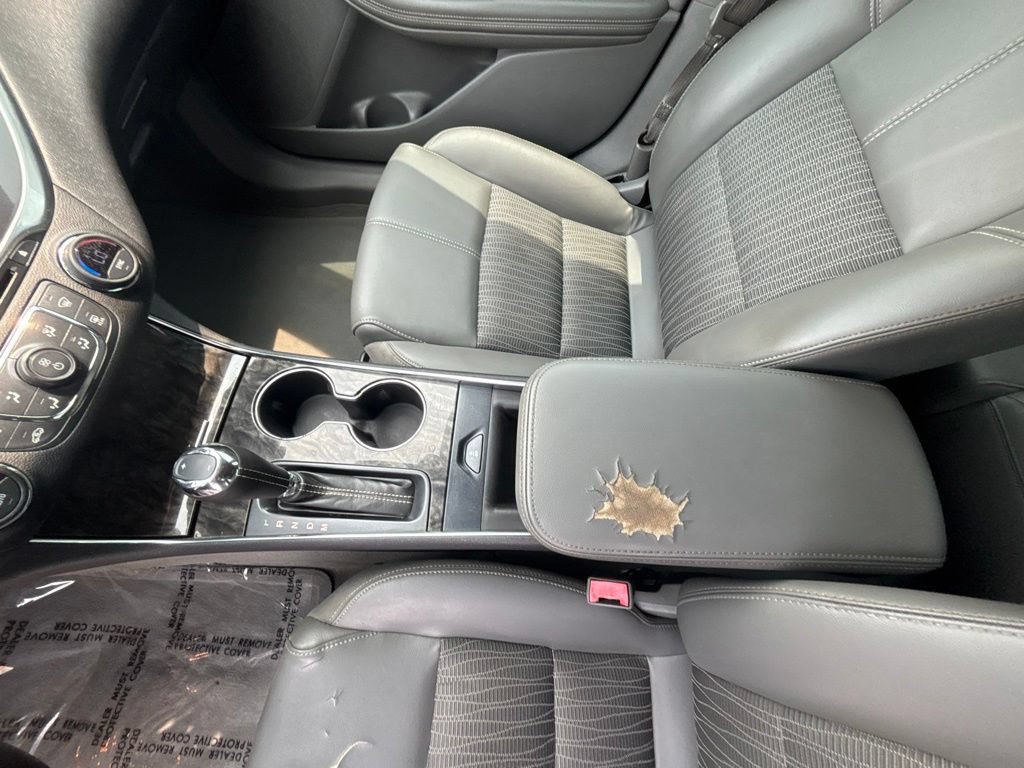 Used 2015 Chevrolet Impala LT FWD image 15