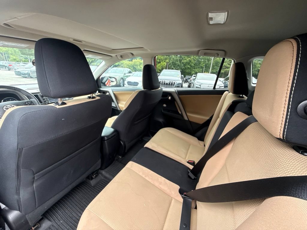 Used 2016 Toyota RAV4 XLE FWD image 16
