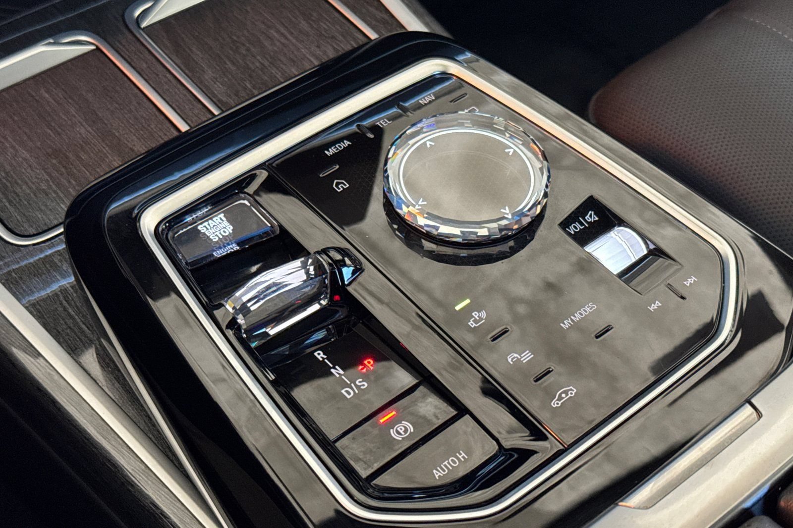 Used 2023 BMW 760i xDrive w/ Luxury Rear Seating Package AWD/4WD image 27