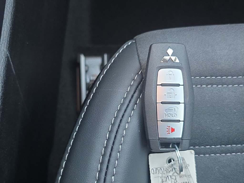 New 2026 Mitsubishi Outlander SE AWD/4WD image 32