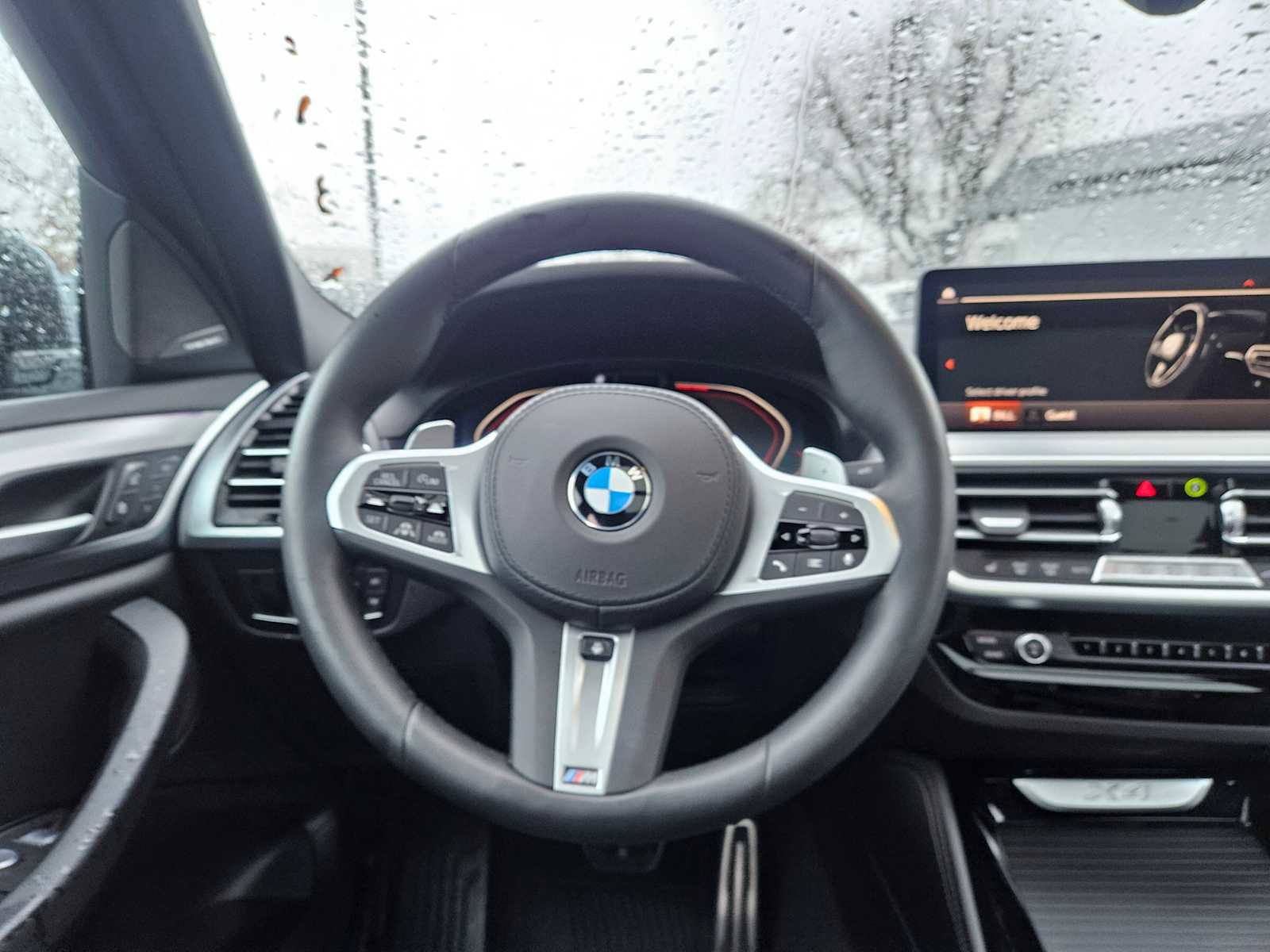 Used 2025 BMW X4 xDrive30i w/ Premium Package image 22