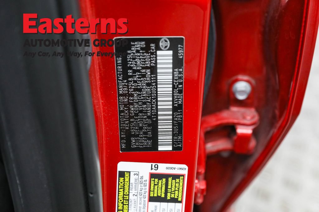 Used 2025 Toyota Camry LE image 33