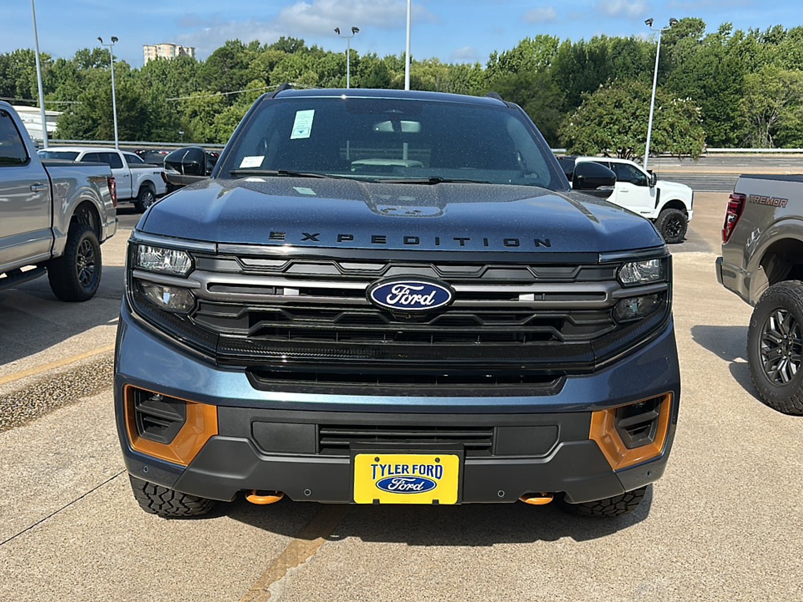 New 2027 Ford Expedition Tremor w/ Driver's Package AWD/4WD image 2
