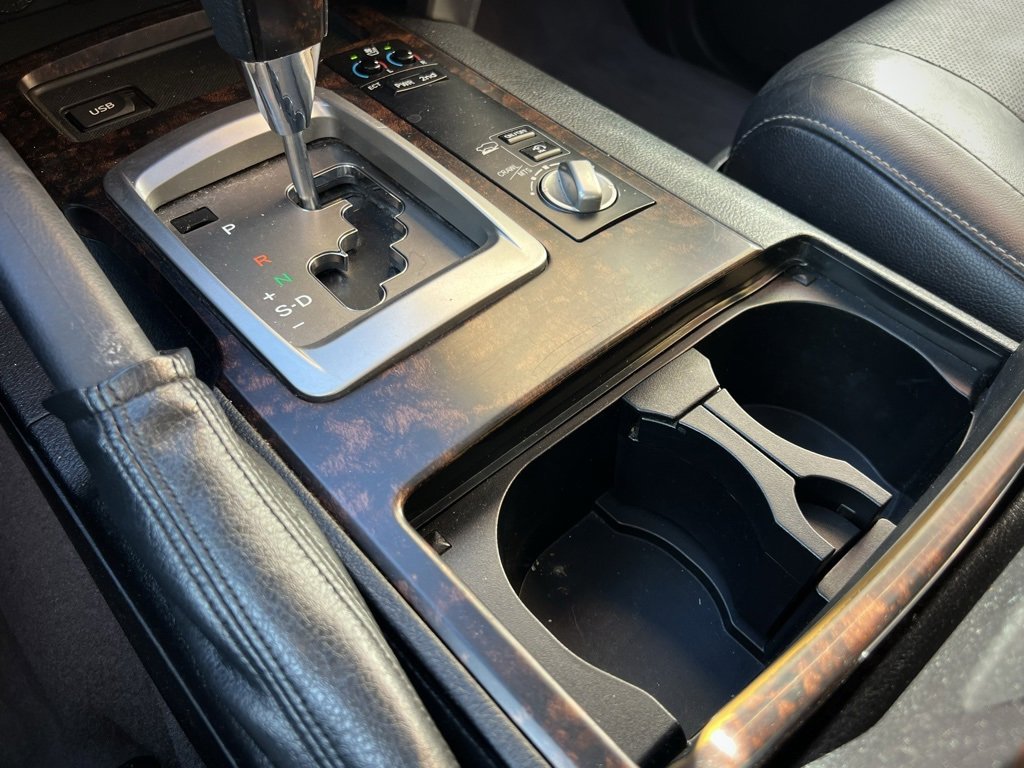 Used 2013 Toyota Land Cruiser image 70