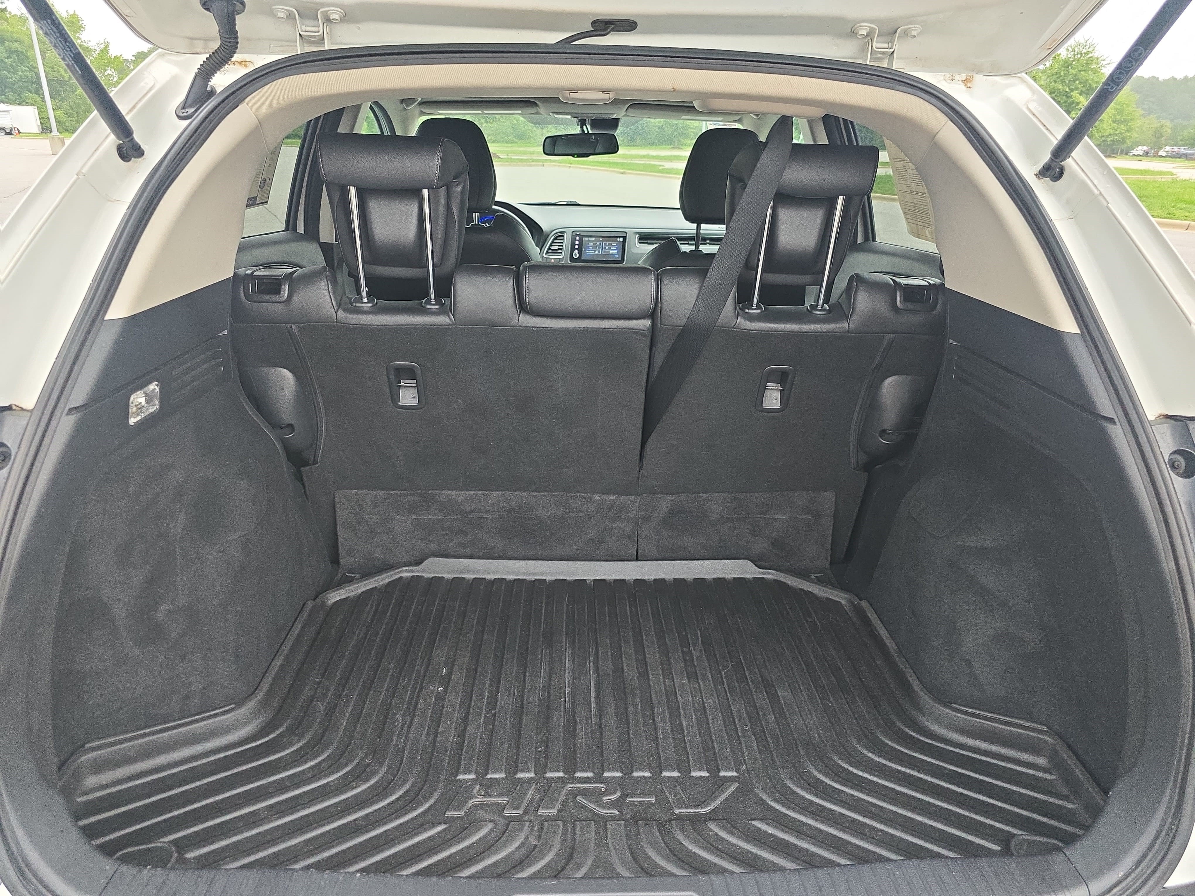 Used 2019 Honda HR-V EX-L image 12