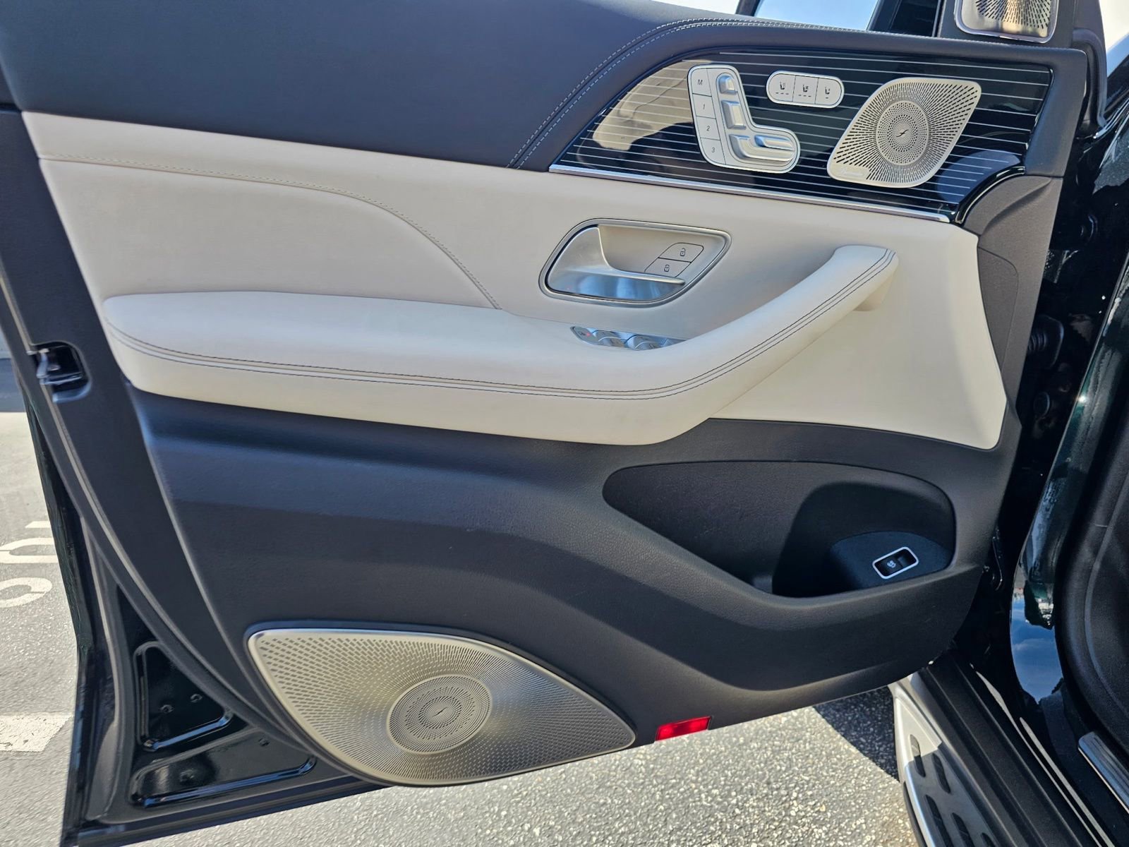 Certified 2024 Mercedes-Benz GLS 63 AMG 4MATIC image 10