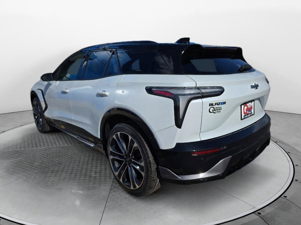 New 2026 Chevrolet Blazer EV SS AWD/4WD image 3