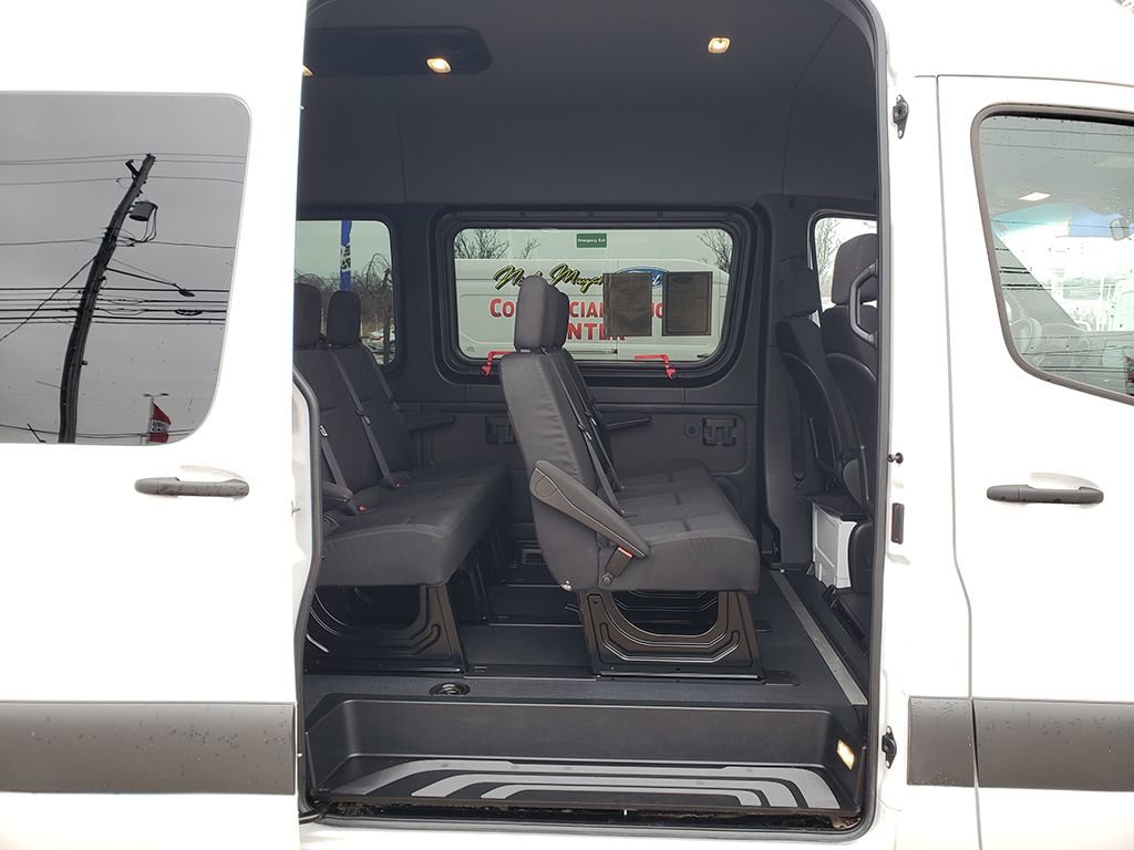 Used 2024 Mercedes-Benz Sprinter 2500 image 13