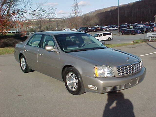 Used 2004 Cadillac De Ville FWD image 27