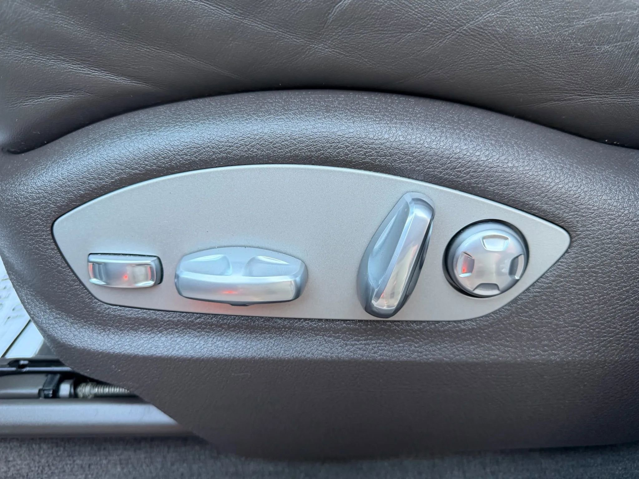 Used 2018 Porsche Macan Sport Edition image 31