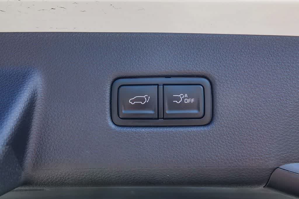 Certified 2025 Kia Carnival SX w/ SX Dark Edition Package FWD image 25